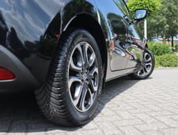 Thumbnail 38